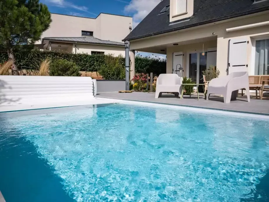 Piscine transat et protection