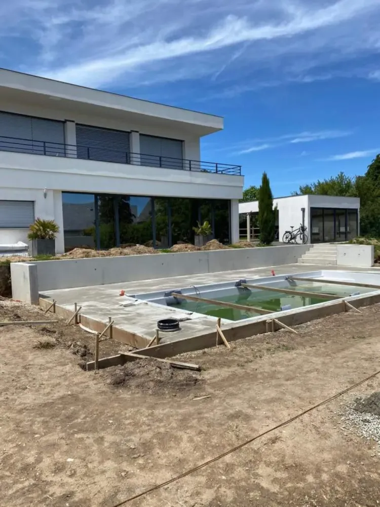 Piscine maison contemporaine (1)
